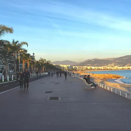Studio Bord De Mer Centre Apartment Nice